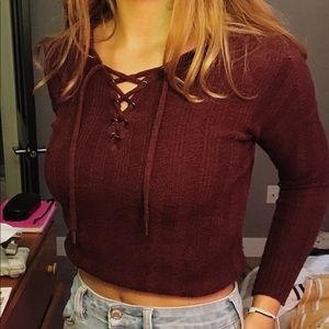 AMERICAN EAGLE SWEATER
